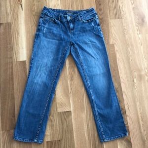 Simply Vera Slightly Distressed Jeans
